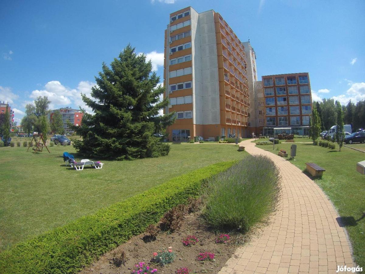 Vizparti Sas Apartman Siófok Eksteriør bilde